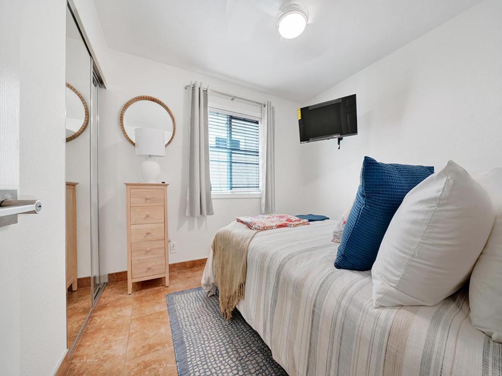 3 Bedrooms Нюпорт Бийч Екстериор снимка